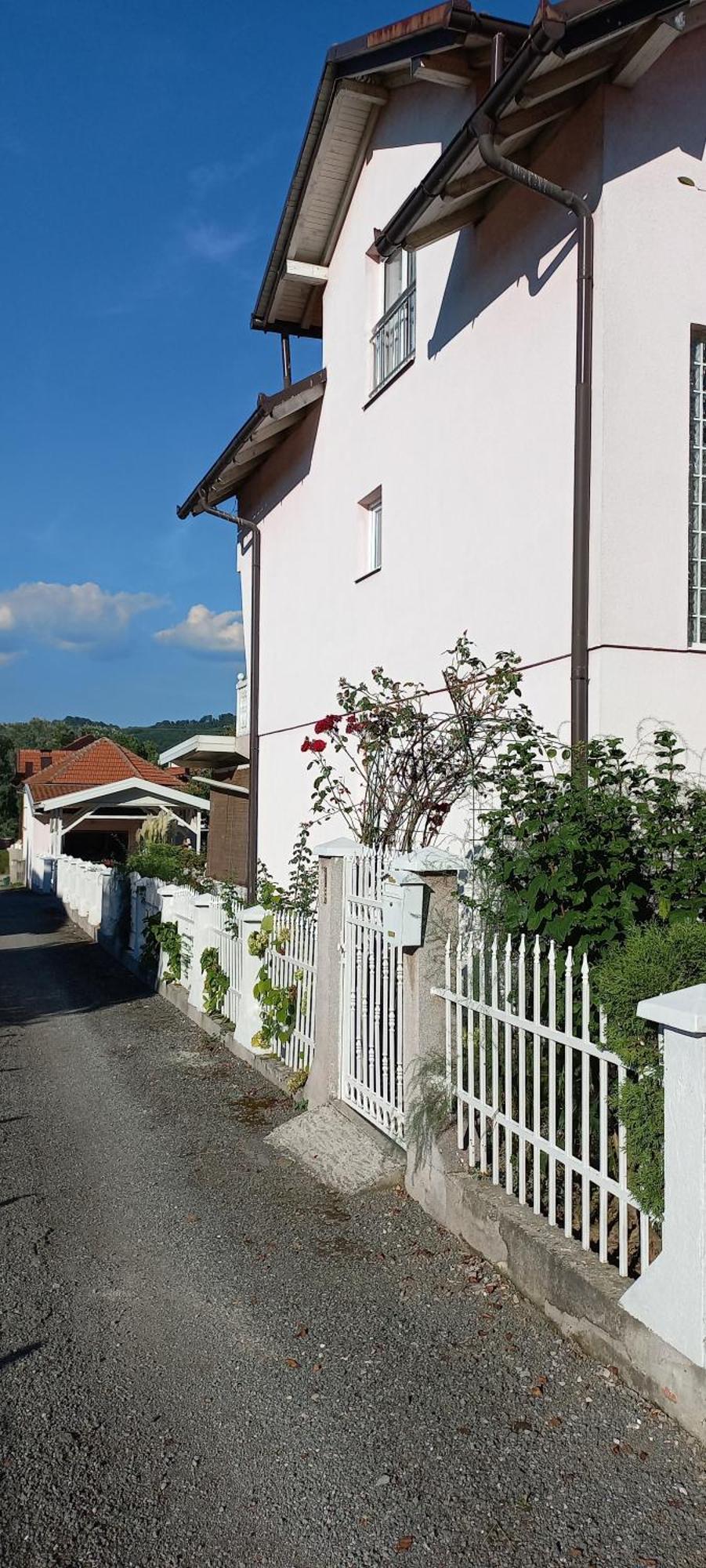 Holiday Home Peaceful Retreat Високо Экстерьер фото