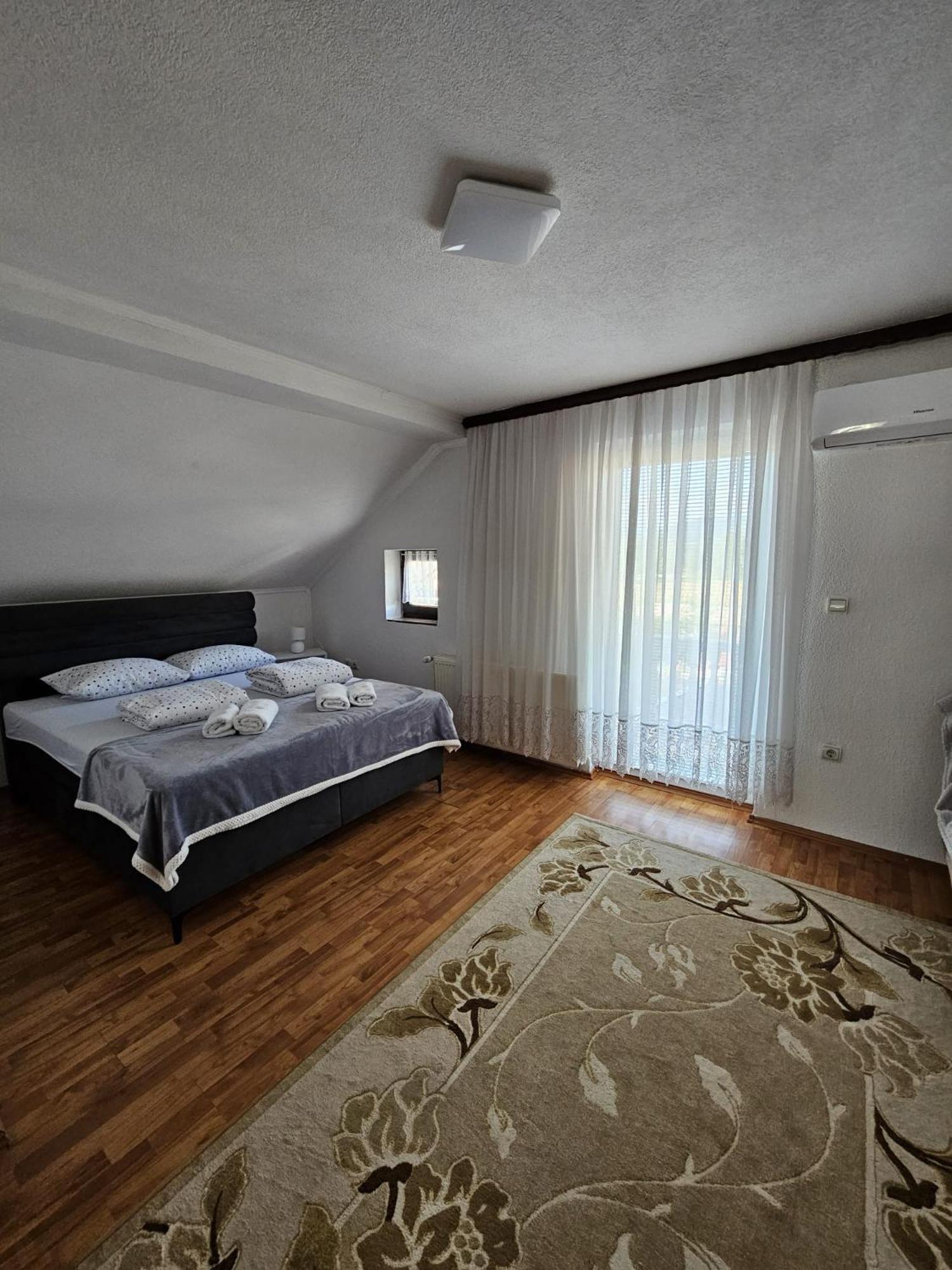 Holiday Home Peaceful Retreat Високо Экстерьер фото